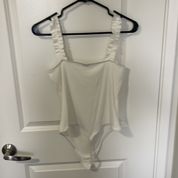 White body suit - Picture 3 of 4